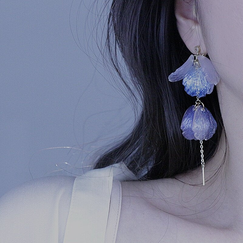 Camille Petal Pearl Earrings 1