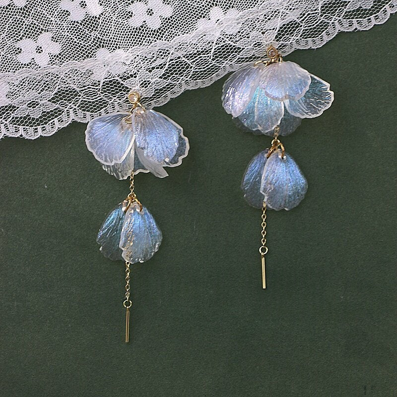 Camille Petal Pearl Earrings 3