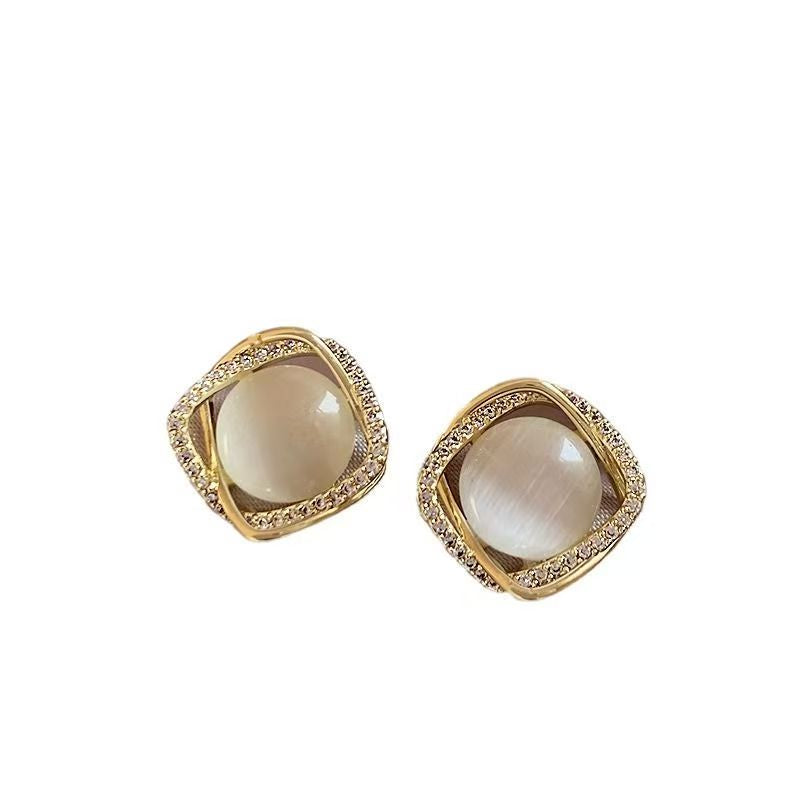 Aurelia Cat's Eye Pearl Earrings 5