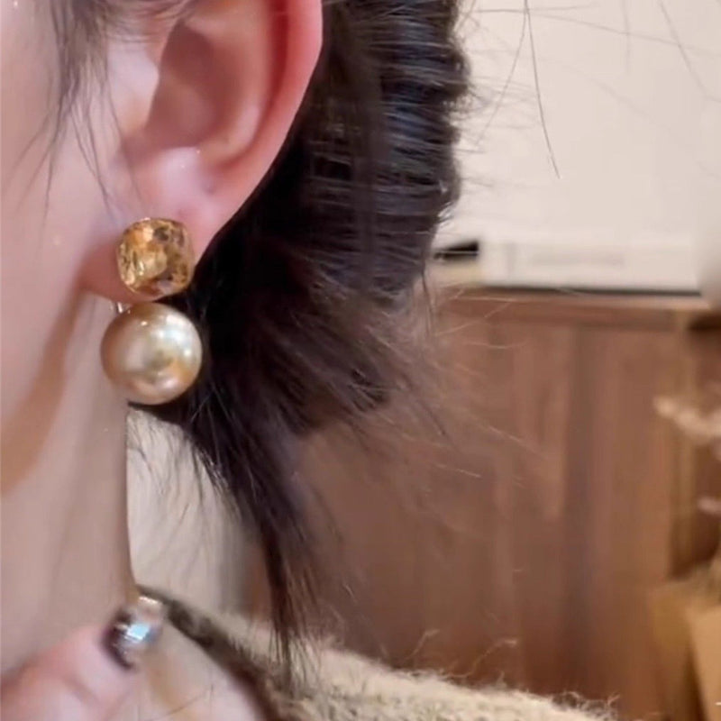 Noor Champagne Crystal Studs 4