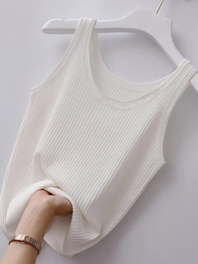 Plus Size Ribbed Knit Scoop Neck Tank Top | Hazel & June White