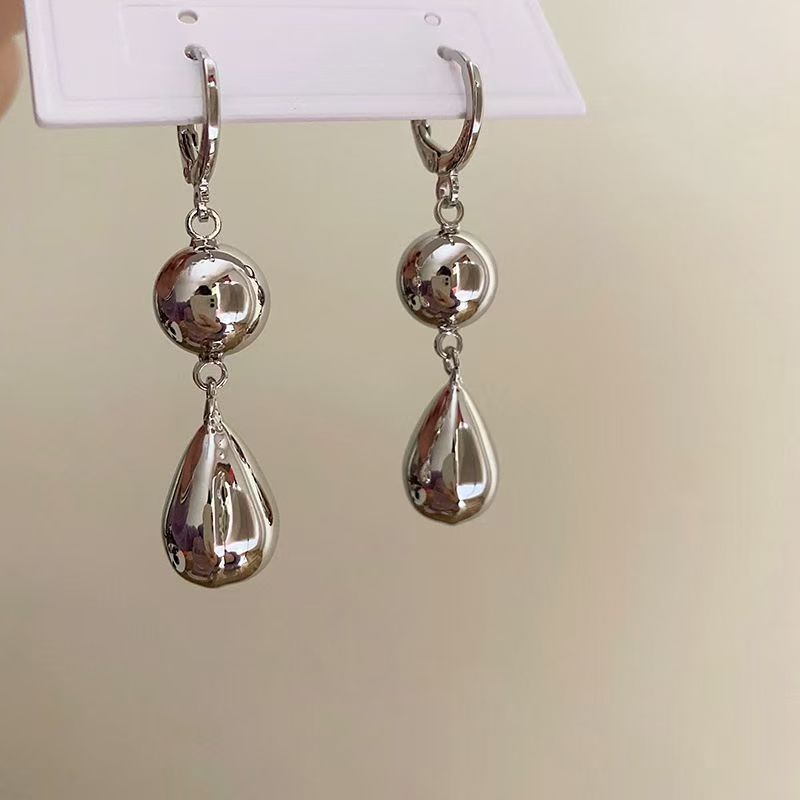 Selene Slim Hoop Earrings 3