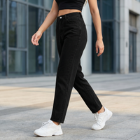 Jeans de pierna recta con bolsillos