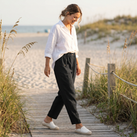 Pantalones con Detalle de Botón y Cintura Elástica con Bolsillos