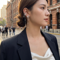 Pendientes Vivienne de Lazo y Borla